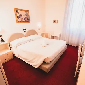 Grand Milano 4*, Chianciano Terme Italia